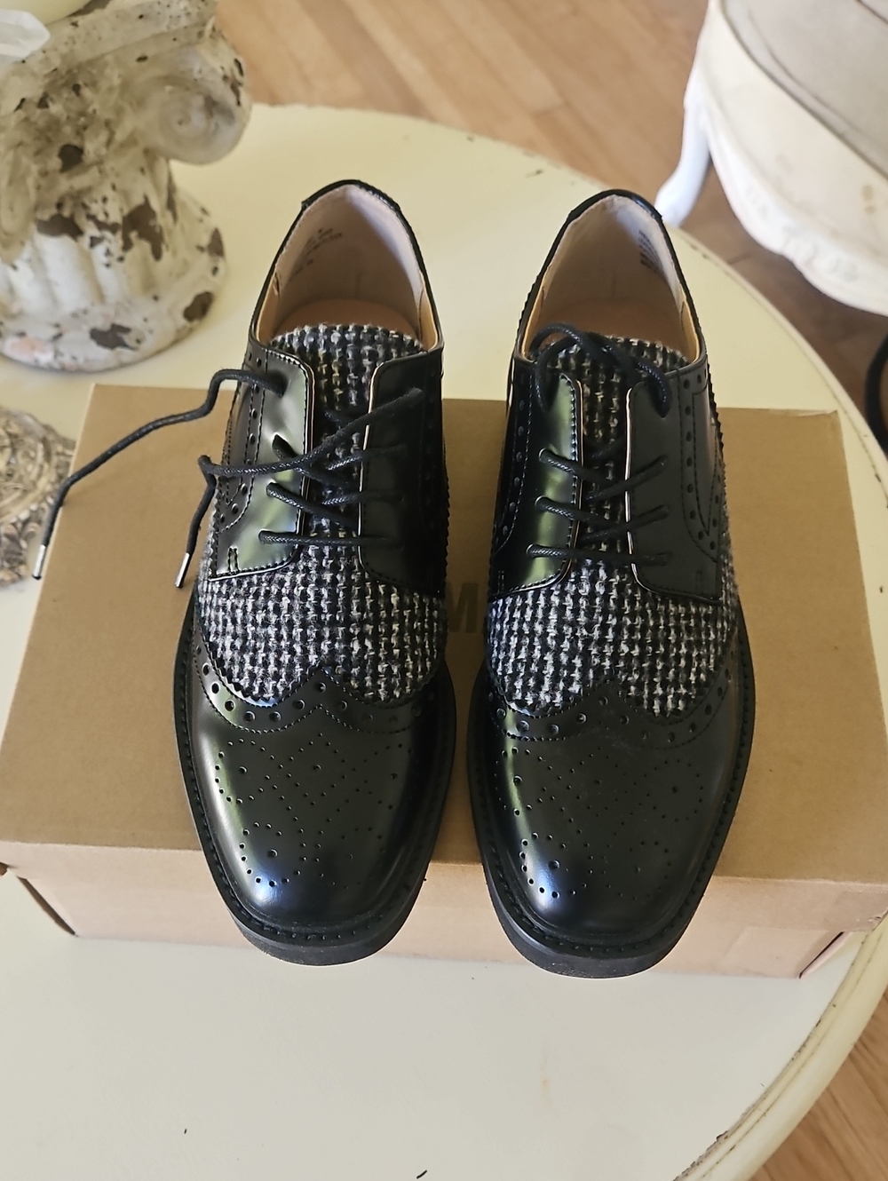 NWT Steve Madden Womens Black Leather Wingtip
